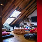 Hostal Nest
