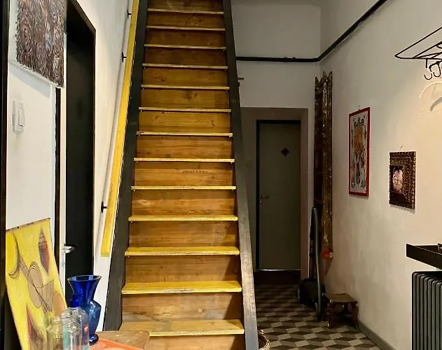 布达佩斯达斯内斯特旅舍 *