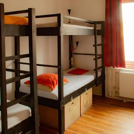 Hostel Nest