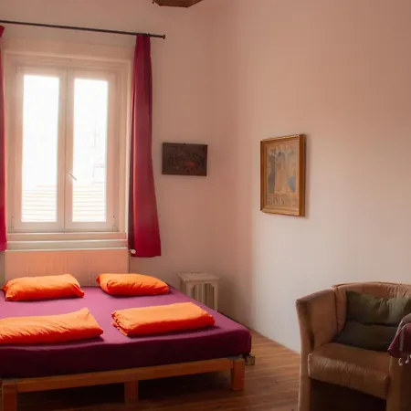 Nest Hostal Budapest